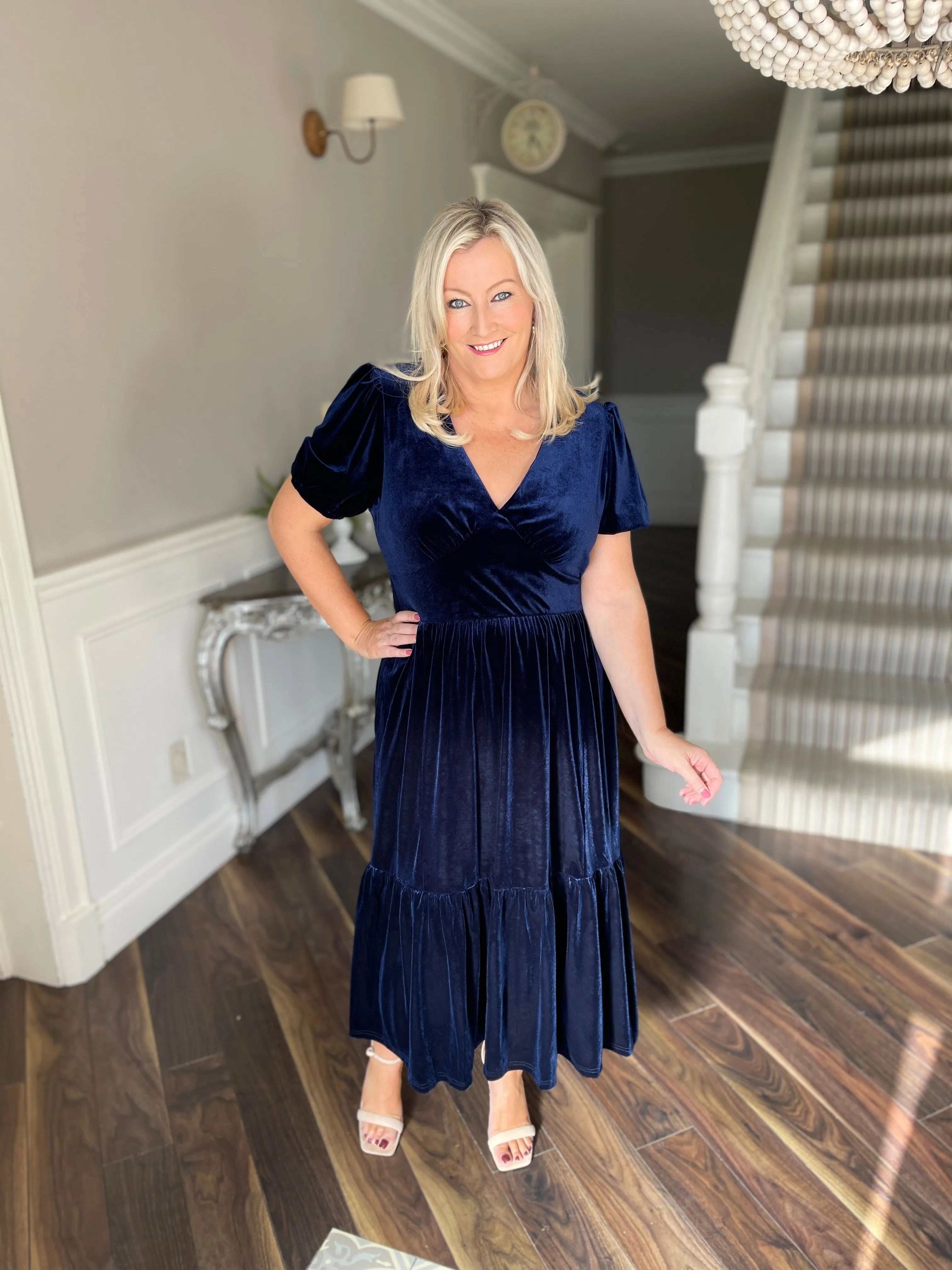 Neneh Velvet Midi Dress