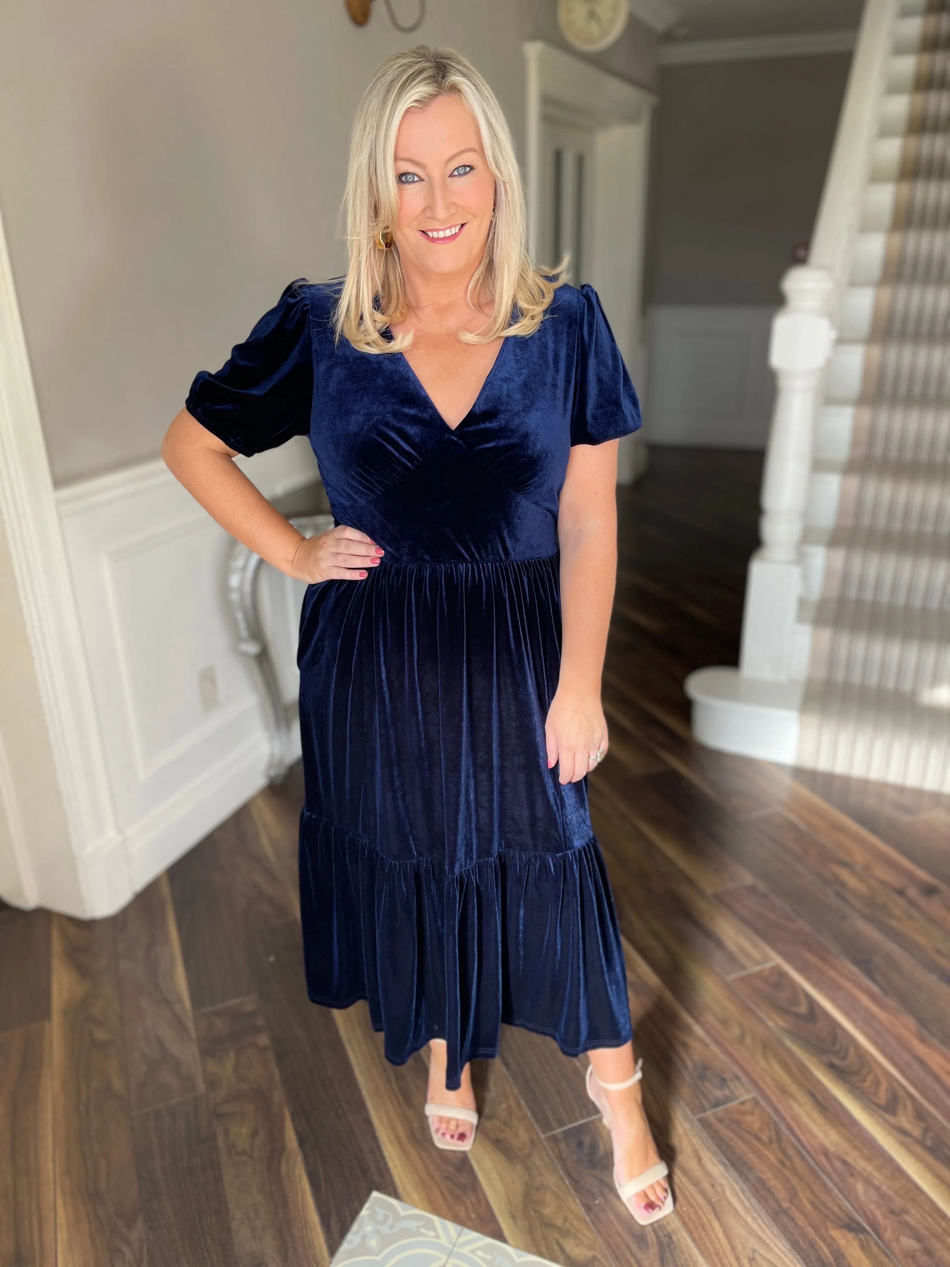 Neneh Velvet Midi Dress