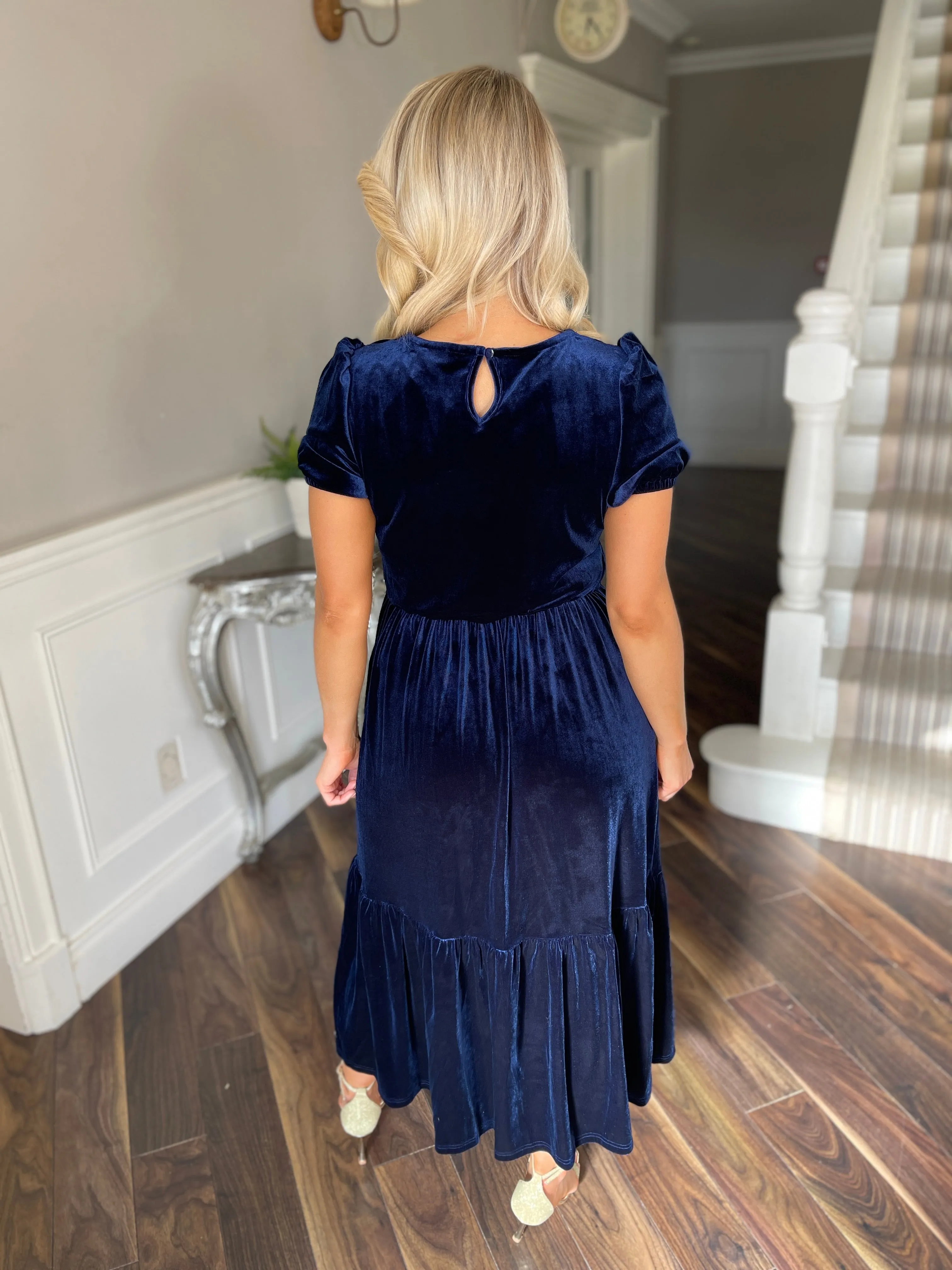 Neneh Velvet Midi Dress