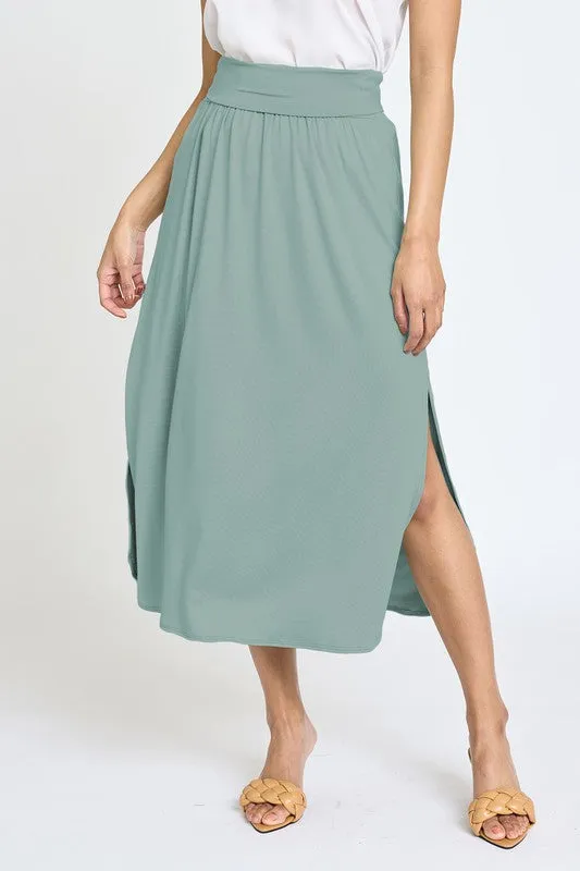 TEEK - Plus Size Solid Side Slit Midi Skirt